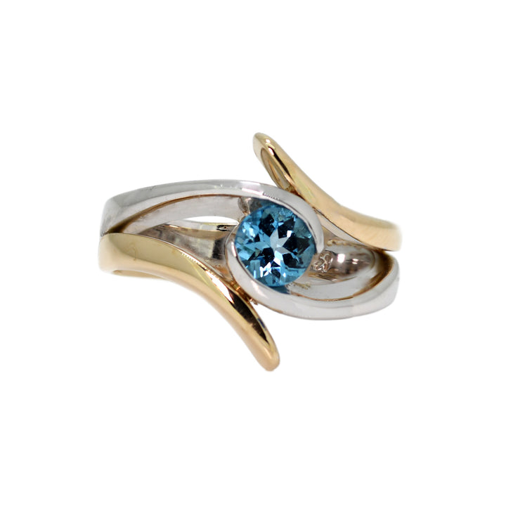Contemporary Two Tone Blue Topaz Fashion Ring